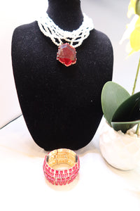 Eight single Strain Pearl ruby Necklace